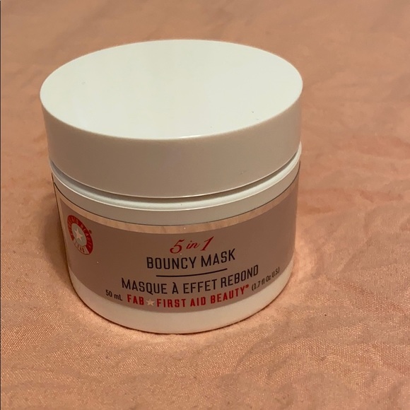 First Aid Beauty Bouncy Mask - Picture 3 of 6